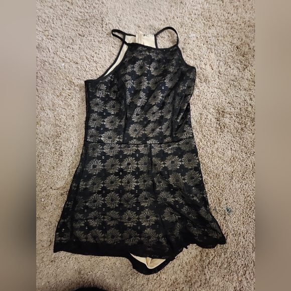 Romper - Picture 1 of 2